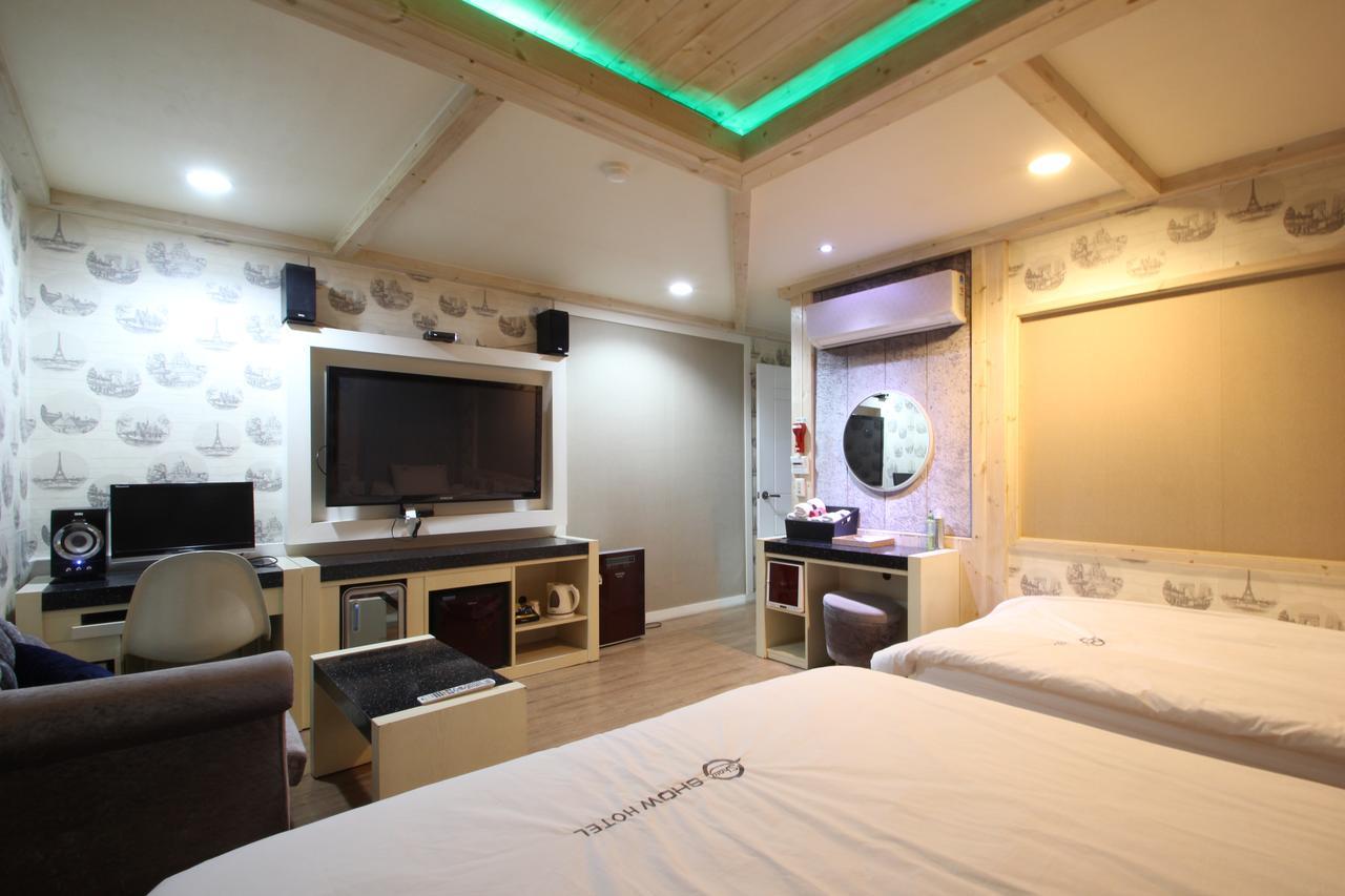 Show Hotel Busan Quarto foto